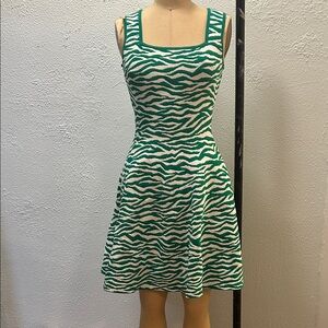 Green and White Patterned Women's knit Dress